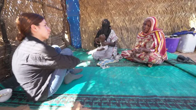 زينب ومريم وآمنة ومراسلة بي بي سي هبة بيطار