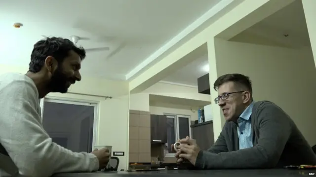 हर्ष और एलेक्स