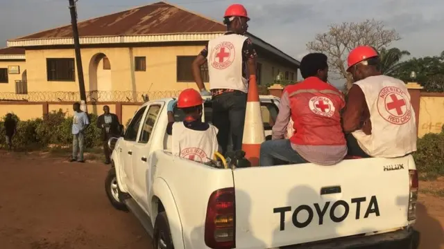 Ndị ọrụ 'Red Cross'