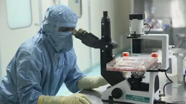 કોણ પણ પ્રકારના લક્ષણો ન હોય પરંતુ કોરોના વાઇરસની હાજરી ફેફસાંમાં જોવા મળી રહી છે.