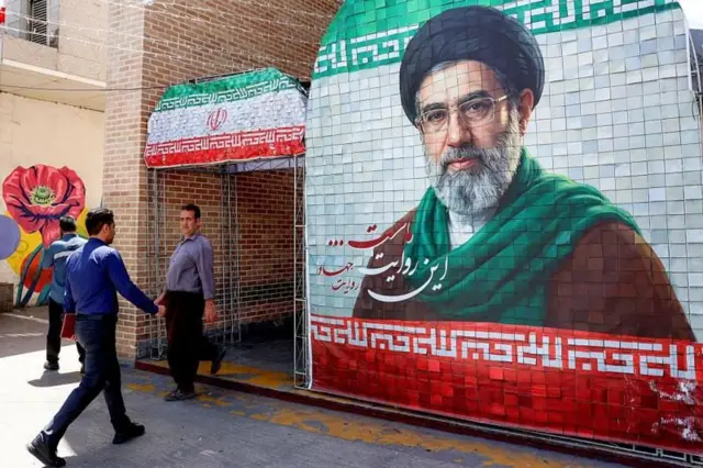 Hogganaa olaanaa Iraan Mojtaba Kameni 