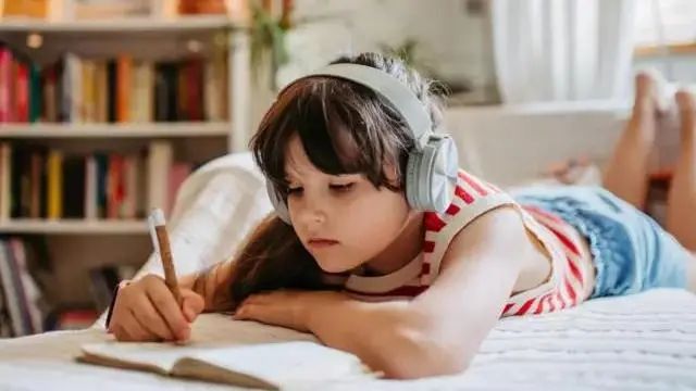 Sanaa na kazi yoyote ya ubunifu inayohusiana na uwasilishaji wa uzoefu wa mwanadamu itadumu licha ya changamoto.