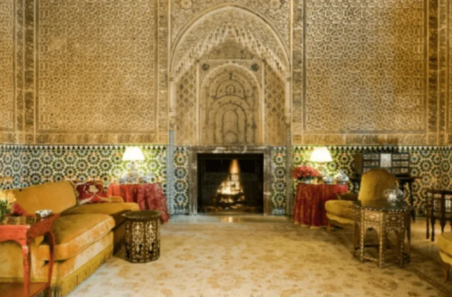 ਬਿਨ ਐਨਾਖਿਲ ਮਹਿਲ