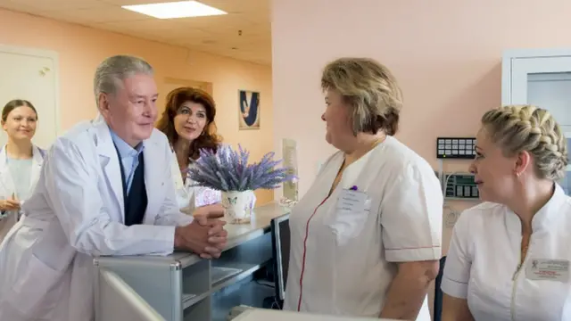 Собянин в роддоме