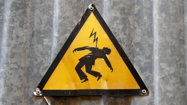 В эксперименте La Zone Xtrême именно участники с высокими результатами тестов на добросовестность и аккуратность били своих партнеров самыми сильными разрядами тока