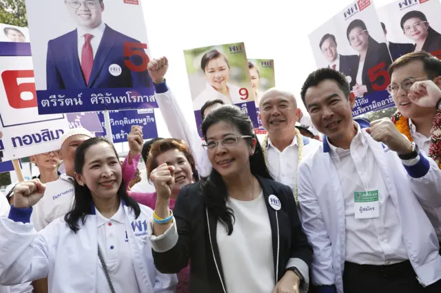 สุดารัตน์ เพื่อไทย