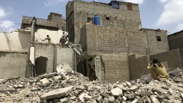 کراچی میں تجاوزات کے خلاف آپریشن