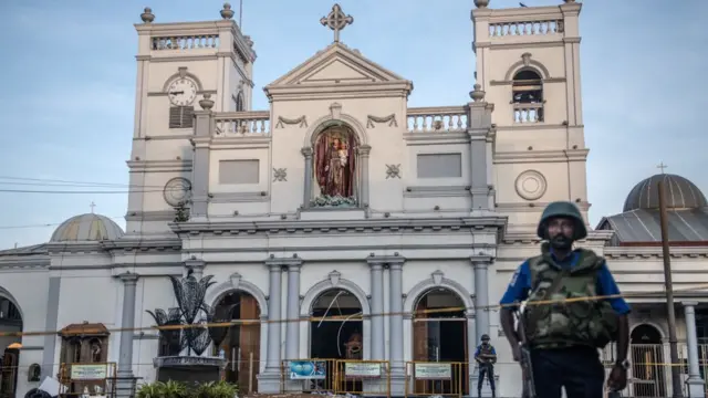 তিনটি গির্জা আক্রান্ত হয়েছে রোববার