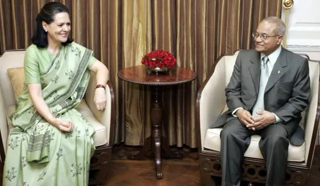 सोनिया गांधी, मालदीव के तात्कालीन राष्ट्रपति अब्दुल्ला यामीन अब्दुल ग़यूम