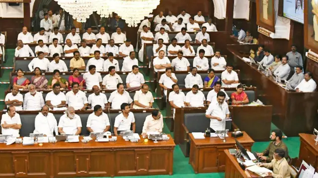 கரூர் விவகாரம்?: சட்டப்பேரவையில் ஆளும்கட்சி - எதிர்க்கட்சி மோதல், வெளிநடப்பு