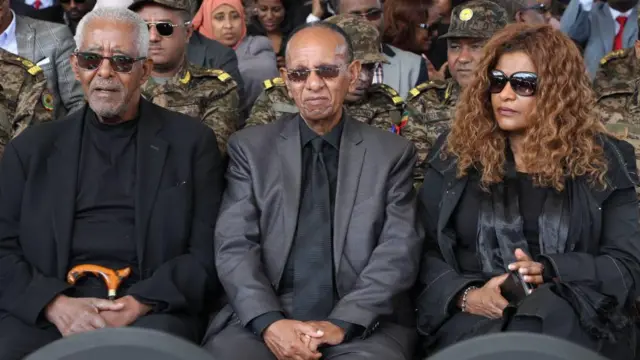 Artiist Mohaammud Ahimadiifi keessummoota sirna gaggeessaarratti argaman