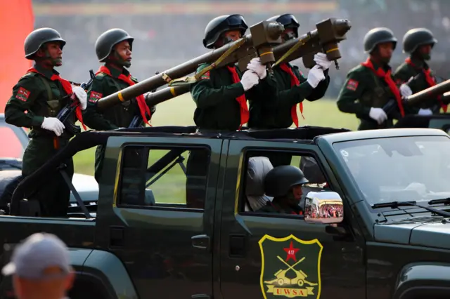 ၂၀၁၉ ခုနှစ်က ပြုလုပ်တဲ့ ဝ တပ်ဖွဲ့ရဲ့ ငြိမ်းချမ်းရေးတည်ဆောက်မှု နှစ်(၃၀)ပြည့် အခမ်းအနားမှာ စစ်ရေးပြခဲ့ပြီး လေယာဉ်ပစ်အမြောက် FN-6 တွေပါ ထုတ်ပြခဲ့ပါတယ်။