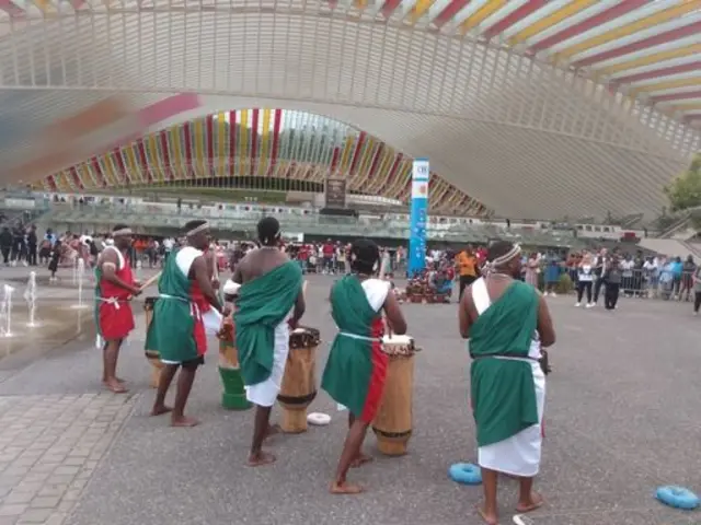 Abatimbo bariko baravuza ingoma 