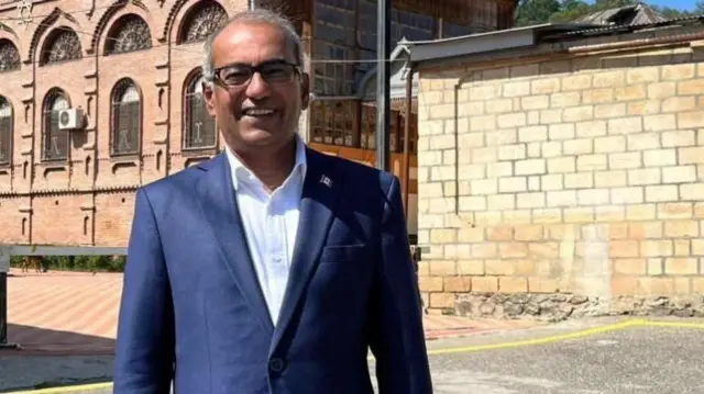 ભારતીય મૂળના ચંદ્રા આર્યા કૅનેડાના નેપિયનથી સાંસદ છે