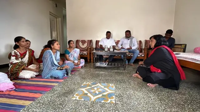 पुसेसावळीचे गावकरी