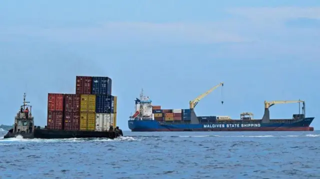 మాల్దీవులు