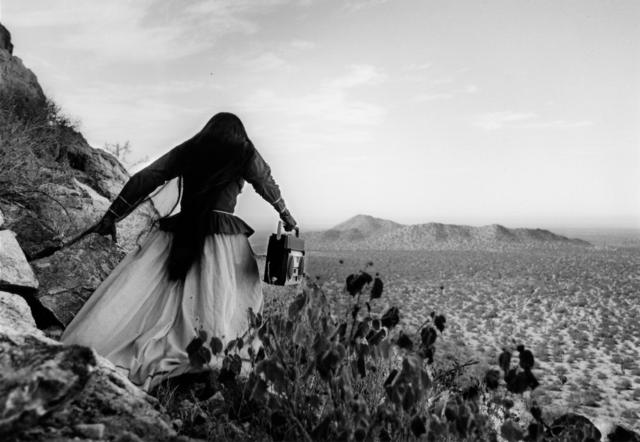 Mujer Ángel, Desierto de Sonora, México, 1979.
