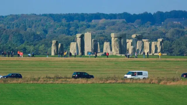 A303公路經過巨石陣