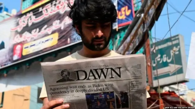 અખબાર અને વ્યક્તિ