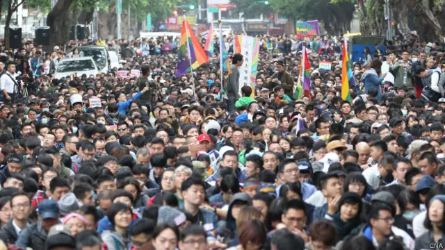 සමරිසි කසාදයට එරෙහිව තායිවානයේ උද්ඝෝෂණ