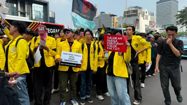 mahasiswa demo, UI, harga BBM naik