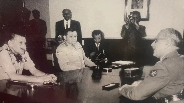 सॅम माणेकशॉंसोबत बैठक