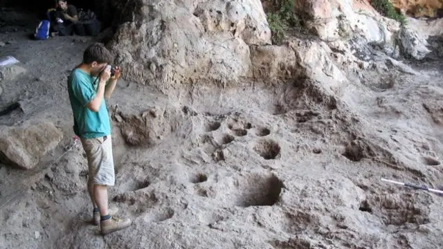 'World's oldest brewery' found in cave in Israel