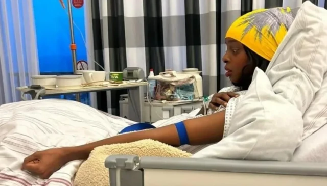 ஷம்சா ஷராவே மறுசீரமைப்பு அறுவை சிகிச்சைக்காக ஜெர்மனியில் மூன்று வாரங்களை செலவிட்டார் 