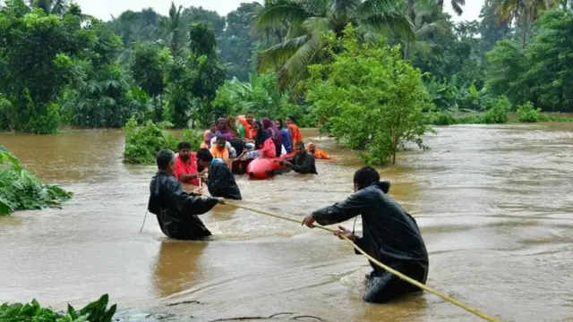 केरल में बाढ़ की स्थिति