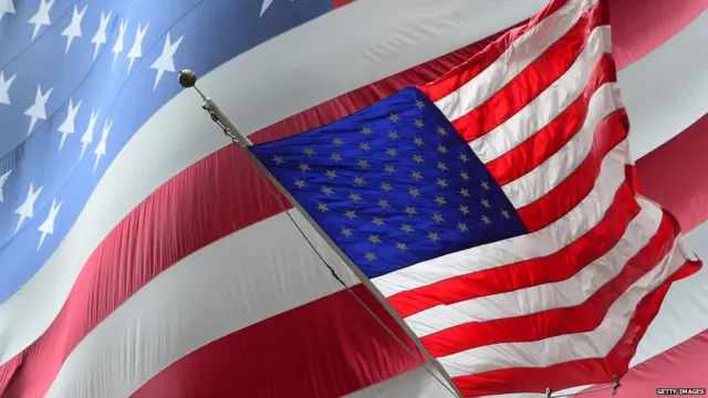 अमेरिकेतल्या वेळेच्या बंधनाला सेफ हार्बर अवर्स म्हंटलं जातं.