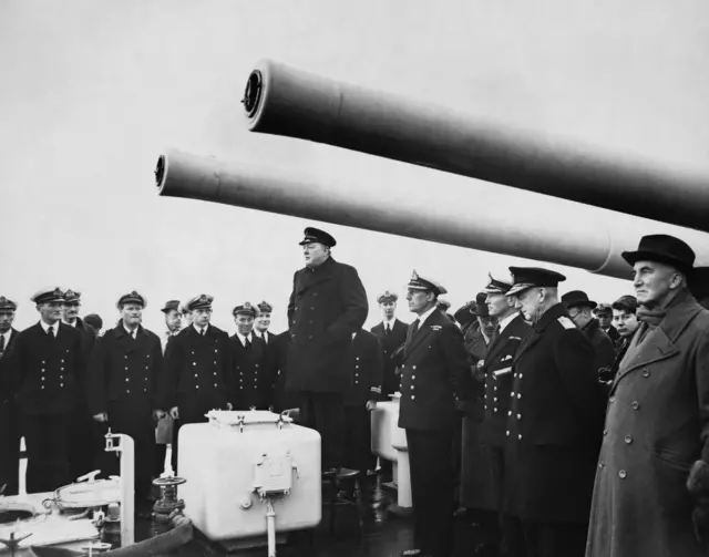 စ﻿စ်အတွင်း ဝန်ကြီးချုပ် ဝင်စတန် ချာချီ 