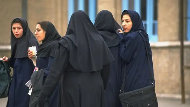 آموزش دختران