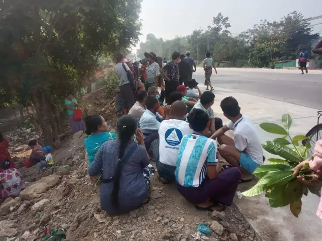 ပြန်လည်နေထိုင်ခွင့်ရရေး ‌မနေ့ကစလို့ အသံတိတ်တောင်းဆို