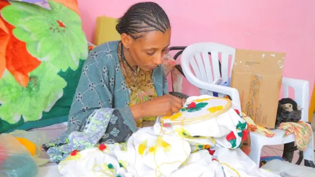 ወይዘሮ መድህን ገብረሚካኤል