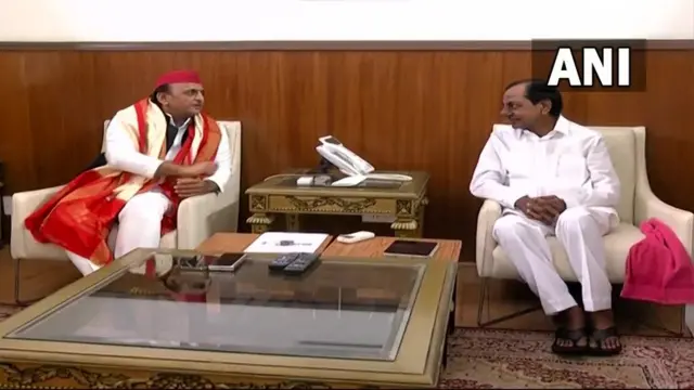 अखिलेश यादव और केसीआर