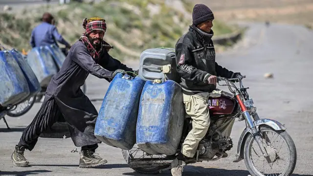 तेल का व्यापार