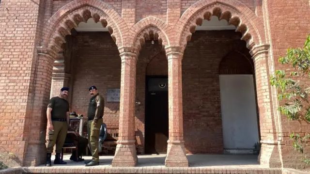 ਇਮਰਾਨ ਖ਼ਾਨ