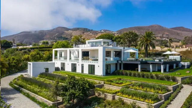 只要花1200万美元就能够坐拥这处海景别墅（Credit: TYLER HOGAN）