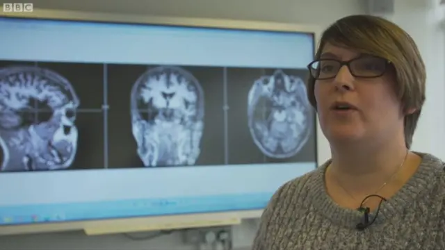 జోడీ డేవిస్, న్యూరోసైంటిస్ట్.