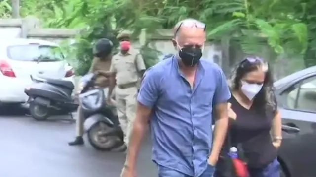 తరుణ్ తేజ్‌పాల్
