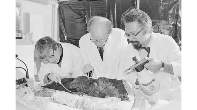 یورپ دلدلی انسانی لاشیں