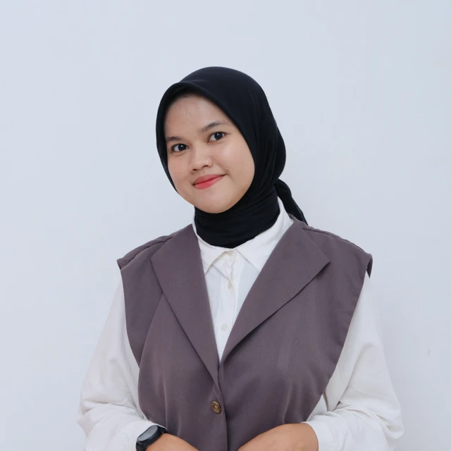 Siti Zahra dari Komunitas Pemerhati Konstitusi (KPK) di UIN Sunan Kalijaga, Yogyakarta mengkritik pemilihan Adies Kadir sebagai hakim MK.