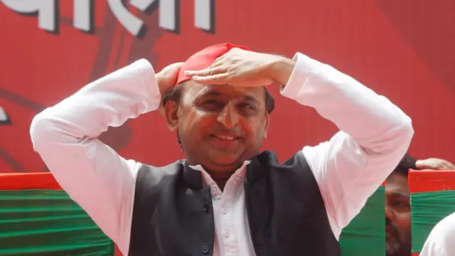 अखिलेश यादव