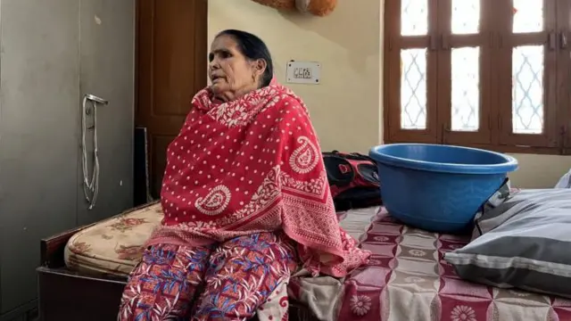 आ﻿युषीची आजी