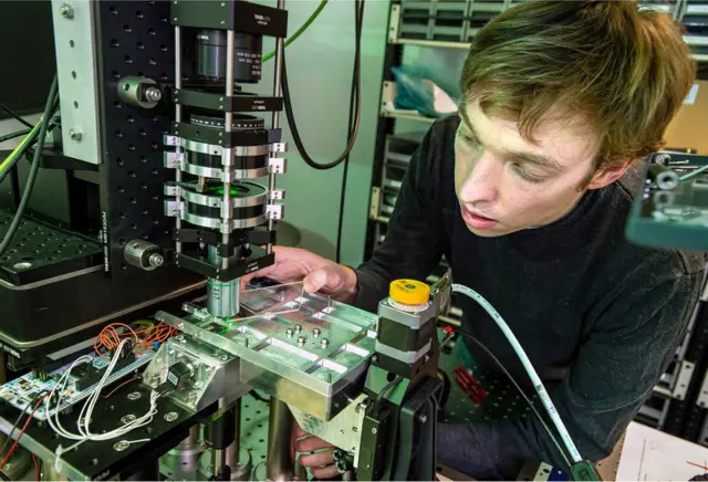 Veriler bu cihazda lazer tarafından işleniyor