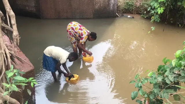 Ndị obodo na-enweghi ezi mmiri ọṅụṅụ