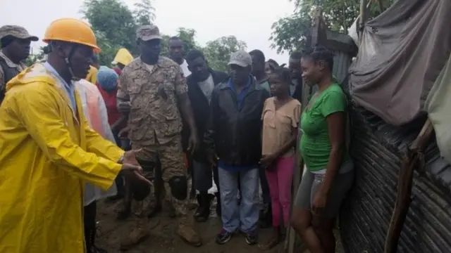 Wafanyikazi wa umma wawaomba raia kuondoka eneo lililo karibu na mto Grise Tabarre, Haiti