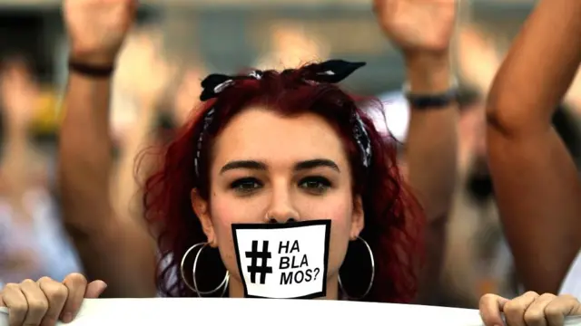 महिला प्रदर्शनकारी