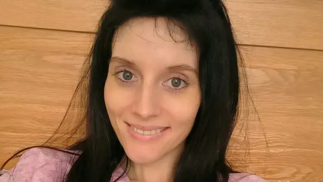 Rebecca Bostock di rumah