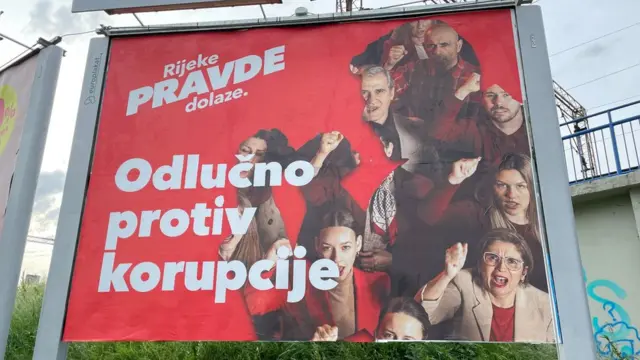 Билборд са предизборном поруком листе Ријеке правде
